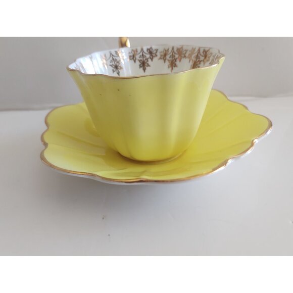 Royal Stuart Spencer Stevenson Cup & Saucer Harlequin Petal Shape Yellow / 1950s - Picture 9 of 11